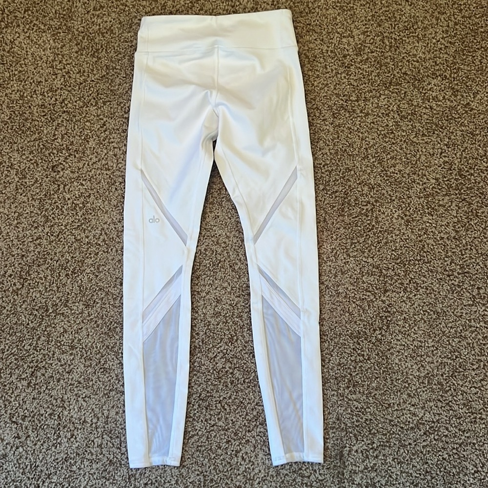 alo white “The Epic” legging, white mesh size S - Picture 3 of 7